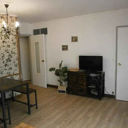 Le Petit Marmandais Apartment *